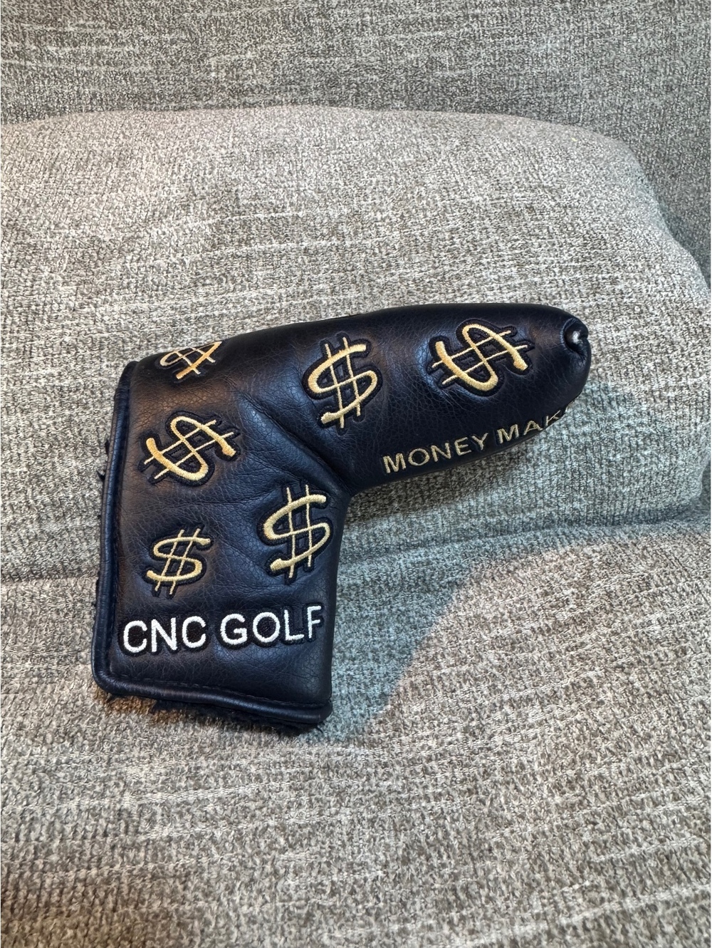CNC GOLF "Money Maker" Blade Putter Headcover – Black/Gold